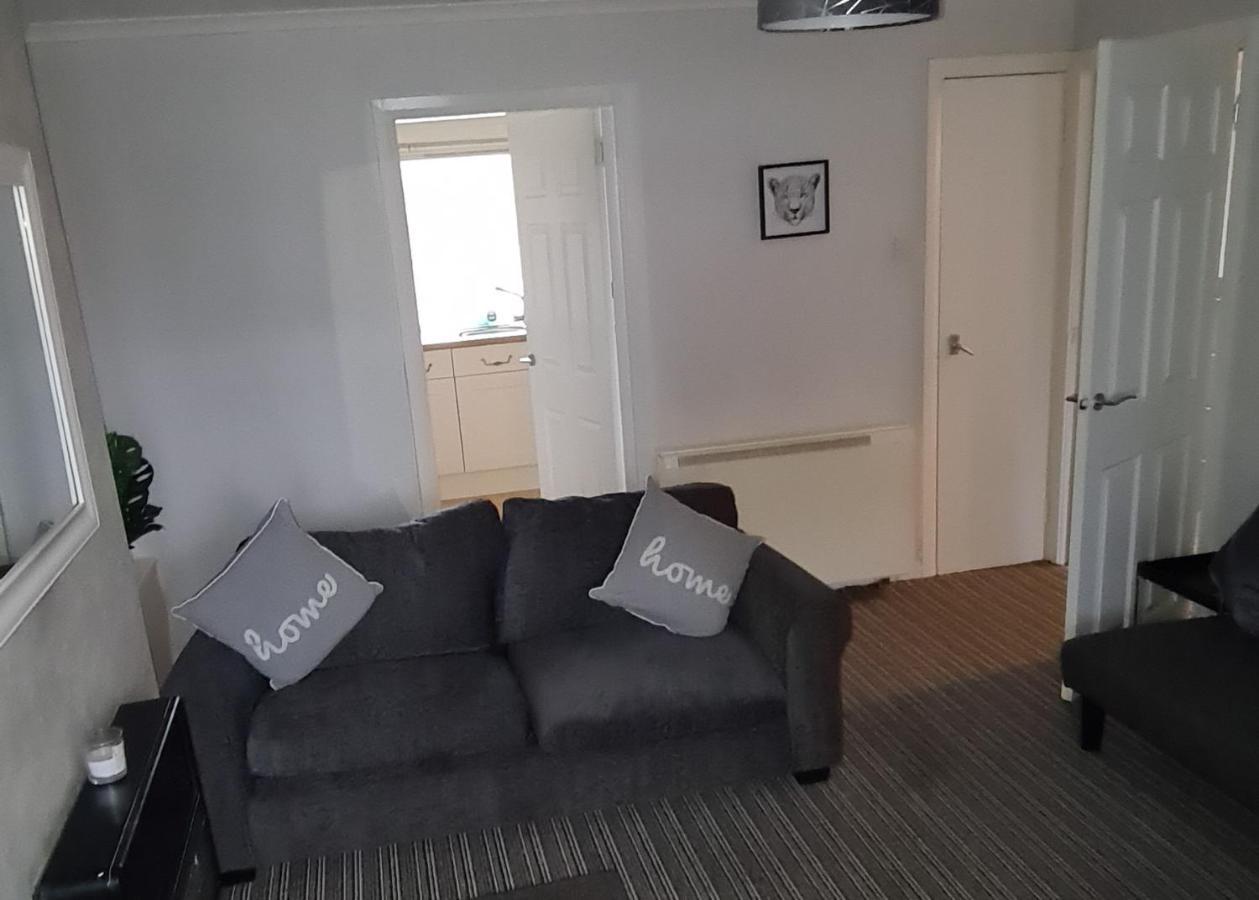 Beautiful 2-Bed Apartment In Campbeltown Exterior photo
