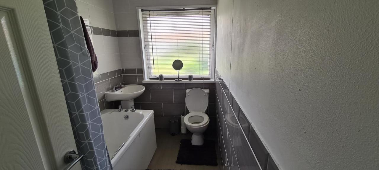 Beautiful 2-Bed Apartment In Campbeltown Exterior photo