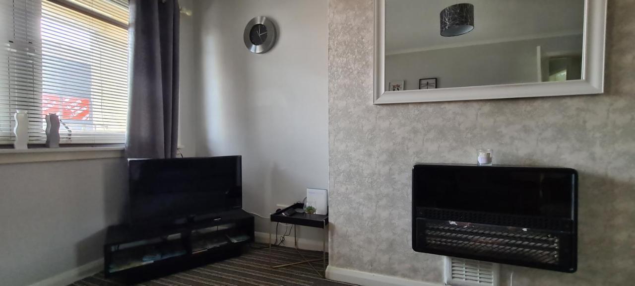Beautiful 2-Bed Apartment In Campbeltown Exterior photo